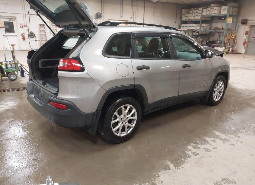 Photo 4 of 2016 Jeep Cherokee SPORT (VIN 1C4PJMABXGW112055)