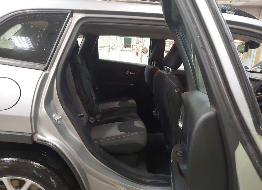 Photo 8 of 2016 Jeep Cherokee SPORT (VIN 1C4PJMABXGW112055)