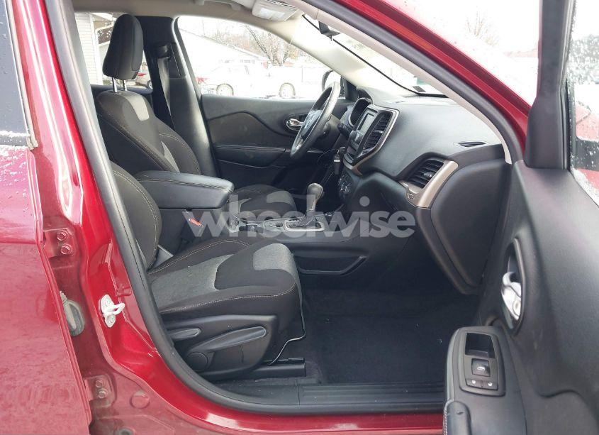 Photo 5 of 2016 Jeep Cherokee SPORT (VIN 1C4PJMABXGW225861)