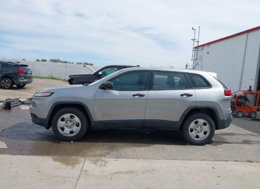 Photo 15 of 2016 Jeep Cherokee SPORT (VIN 1C4PJMABXGW292329)