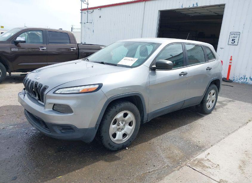 Photo 2 of 2016 Jeep Cherokee SPORT (VIN 1C4PJMABXGW292329)