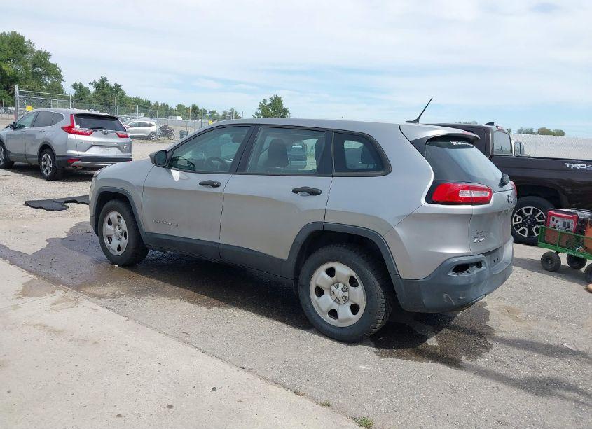 Photo 3 of 2016 Jeep Cherokee SPORT (VIN 1C4PJMABXGW292329)