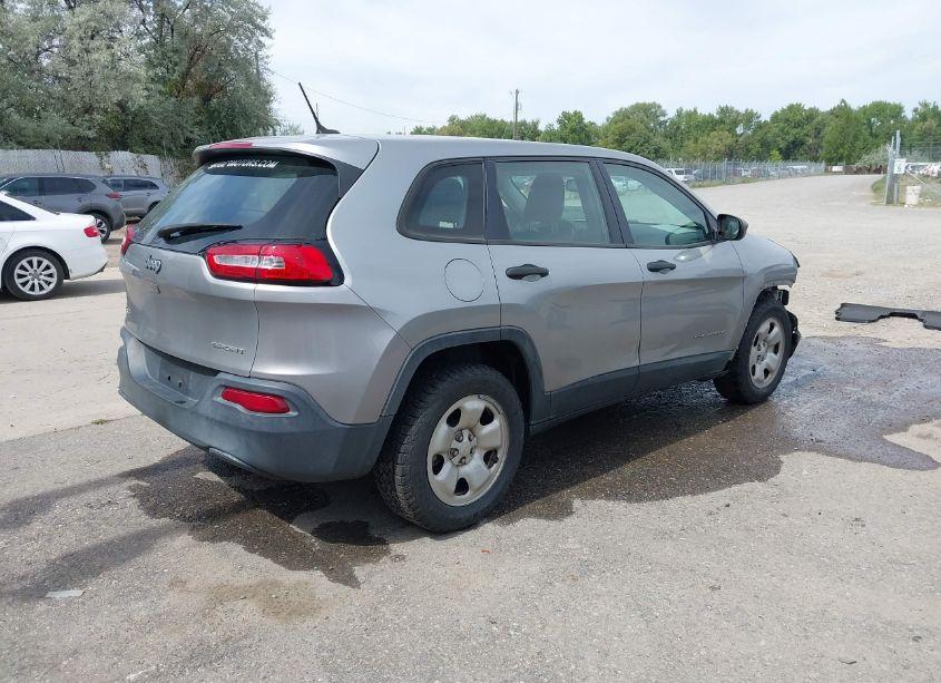 Photo 4 of 2016 Jeep Cherokee SPORT (VIN 1C4PJMABXGW292329)