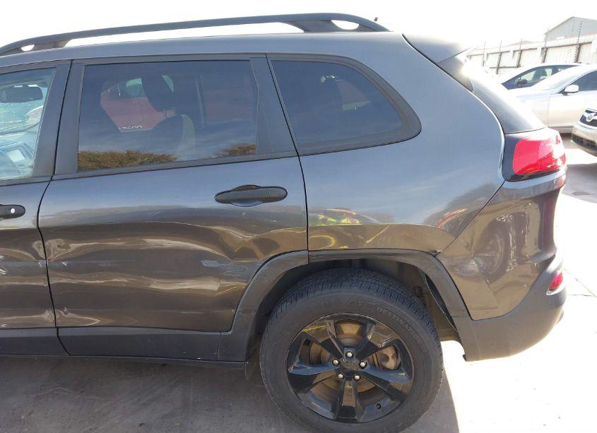 Photo 18 of 2016 Jeep Cherokee ALTITUDE (VIN 1C4PJMABXGW368356)