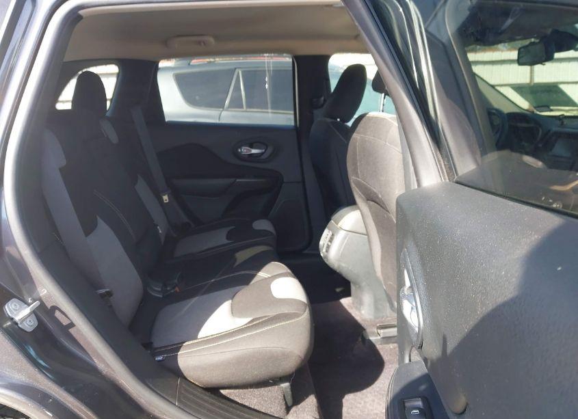 Photo 8 of 2016 Jeep Cherokee ALTITUDE (VIN 1C4PJMABXGW368356)