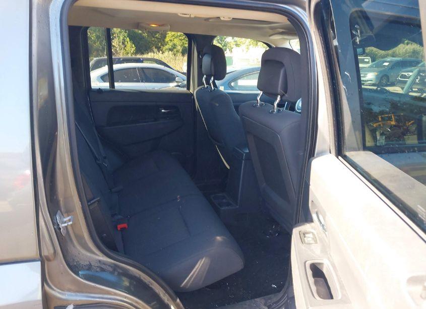 Photo 8 of 2012 Jeep Liberty SPORT (VIN 1C4PJMAK0CW140263)
