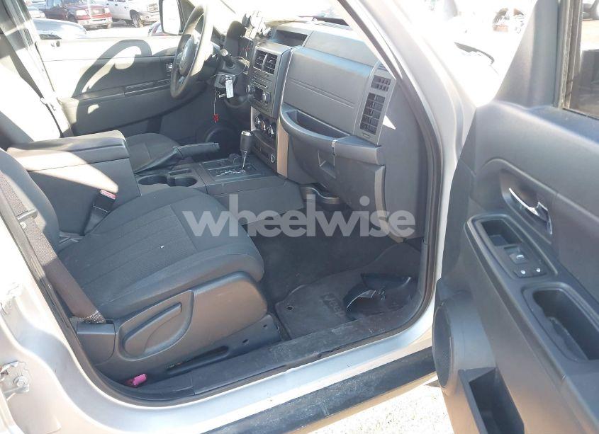 Photo 5 of 2012 Jeep Liberty SPORT (VIN 1C4PJMAK0CW174977)