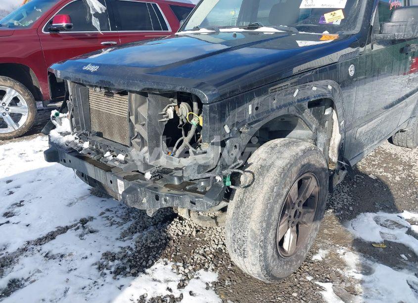 Photo 6 of 2012 Jeep Liberty SPORT (VIN 1C4PJMAK1CW112858)