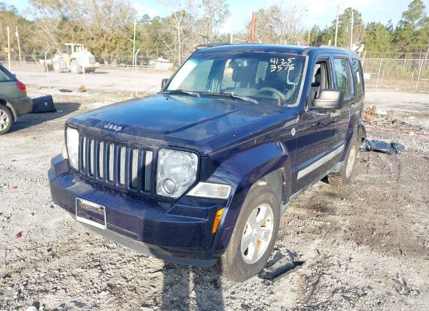 Photo 2 of 2012 Jeep Liberty SPORT (VIN 1C4PJMAK1CW128820)