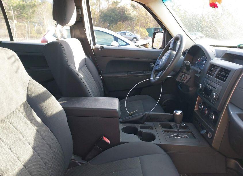 Photo 5 of 2012 Jeep Liberty SPORT (VIN 1C4PJMAK1CW128820)