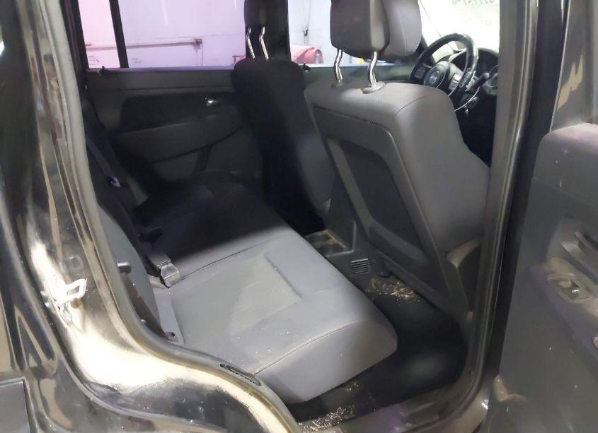 Photo 8 of 2012 Jeep Liberty SPORT (VIN 1C4PJMAK1CW204701)