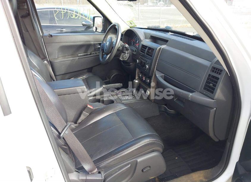 Photo 5 of 2012 Jeep Liberty SPORT (VIN 1C4PJMAK1CW205850)