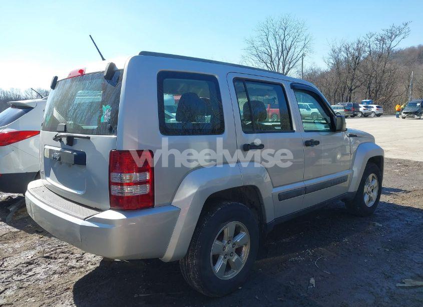 Photo 4 of 2012 Jeep Liberty SPORT (VIN 1C4PJMAK2CW115428)