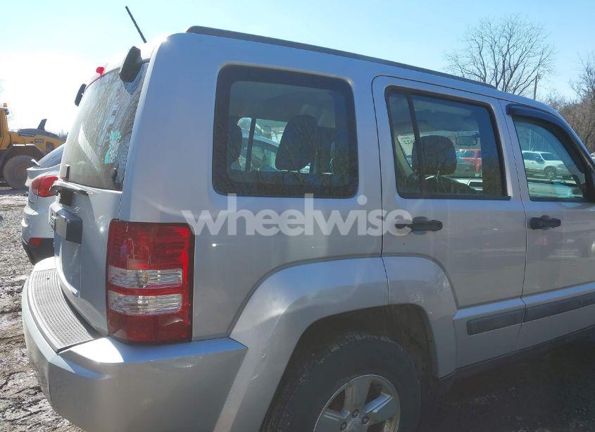 Photo 6 of 2012 Jeep Liberty SPORT (VIN 1C4PJMAK2CW115428)