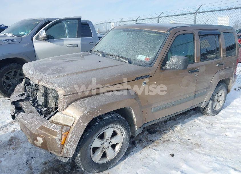 Photo 2 of 2012 Jeep Liberty SPORT (VIN 1C4PJMAK2CW141124)