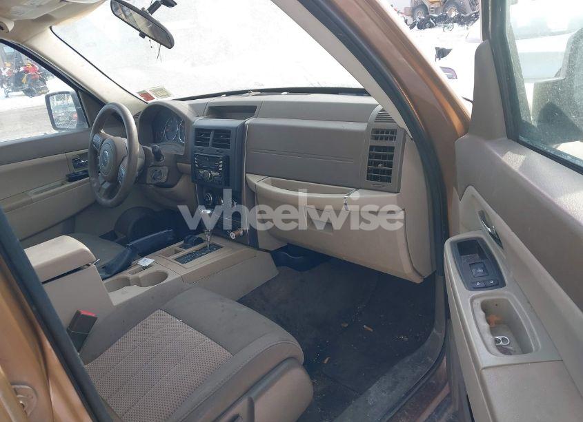 Photo 5 of 2012 Jeep Liberty SPORT (VIN 1C4PJMAK2CW141124)