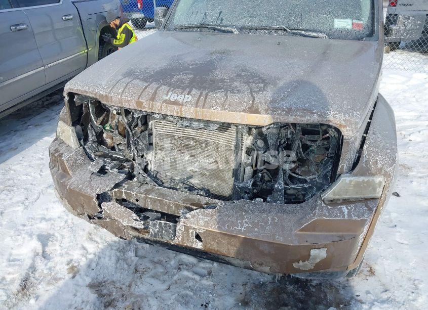 Photo 6 of 2012 Jeep Liberty SPORT (VIN 1C4PJMAK2CW141124)