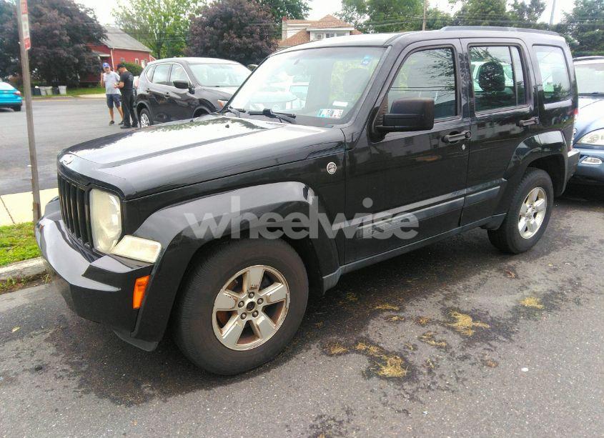 Photo 2 of 2012 Jeep Liberty SPORT (VIN 1C4PJMAK2CW154844)