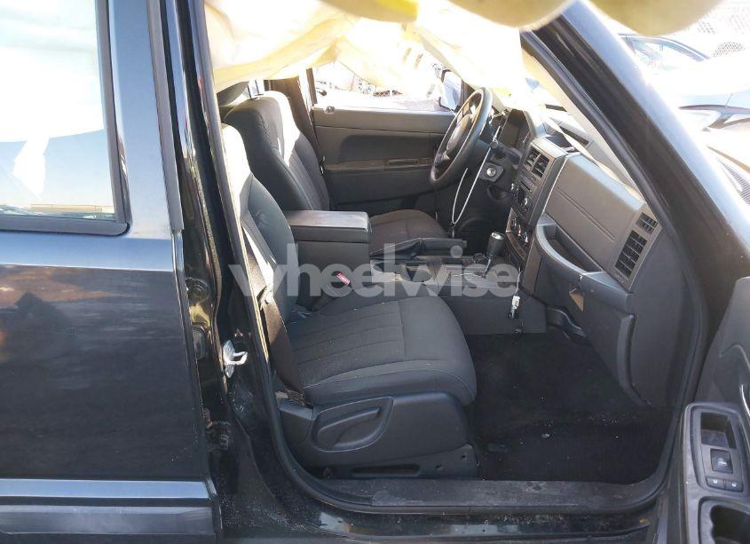 Photo 5 of 2012 Jeep Liberty SPORT (VIN 1C4PJMAK2CW183373)