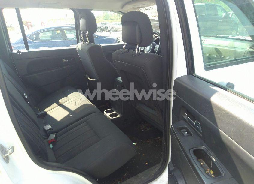Photo 8 of 2012 Jeep Liberty SPORT (VIN 1C4PJMAK2CW204996)