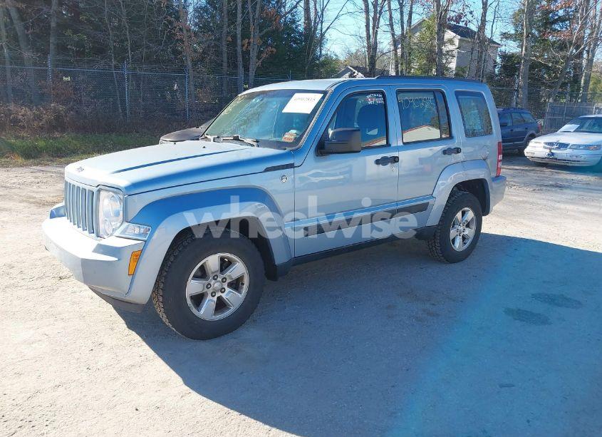 Photo 2 of 2012 Jeep Liberty SPORT (VIN 1C4PJMAK2CW211155)