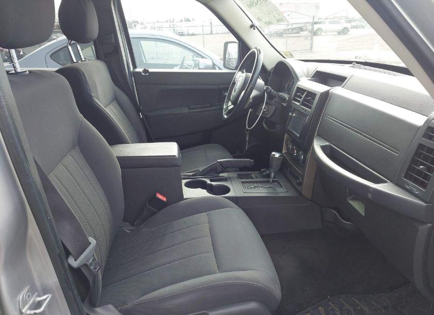 Photo 5 of 2012 Jeep Liberty SPORT (VIN 1C4PJMAK3CW125580)