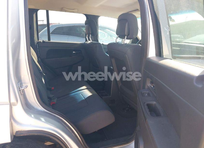 Photo 8 of 2012 Jeep Liberty SPORT (VIN 1C4PJMAK3CW126891)