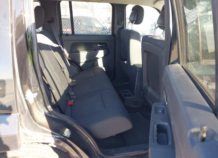 Photo 8 of 2012 Jeep Liberty SPORT (VIN 1C4PJMAK3CW149314)