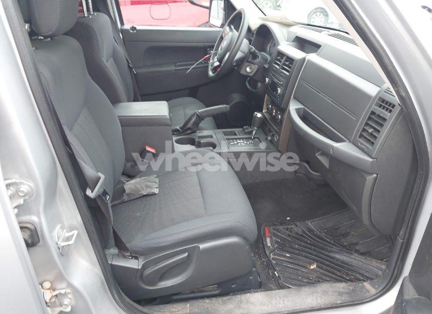 Photo 5 of 2012 Jeep Liberty SPORT (VIN 1C4PJMAK3CW156943)