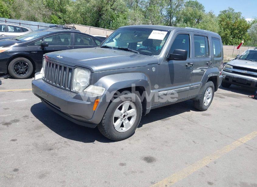 Photo 2 of 2012 Jeep Liberty SPORT (VIN 1C4PJMAK3CW161303)