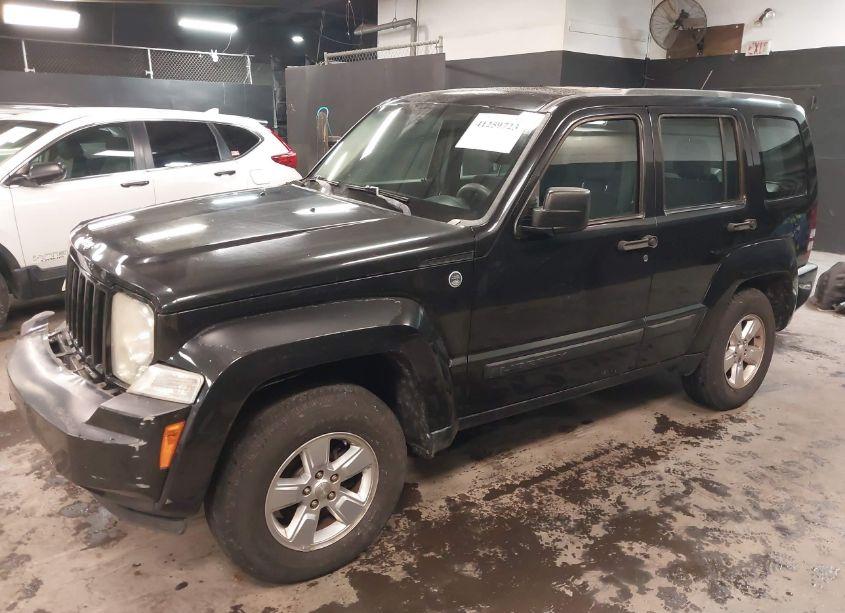 Photo 2 of 2012 Jeep Liberty SPORT (VIN 1C4PJMAK4CW140430)