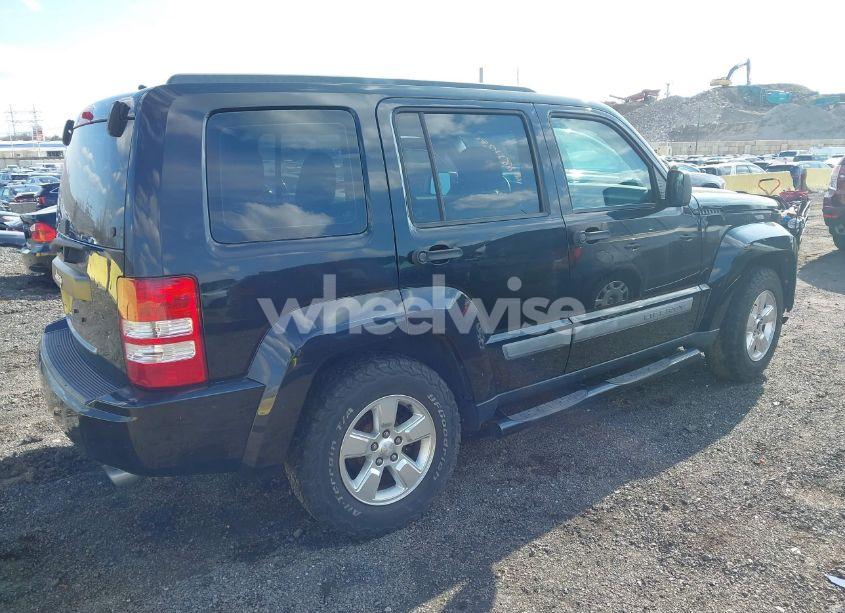 Photo 4 of 2012 Jeep Liberty SPORT (VIN 1C4PJMAK4CW141559)