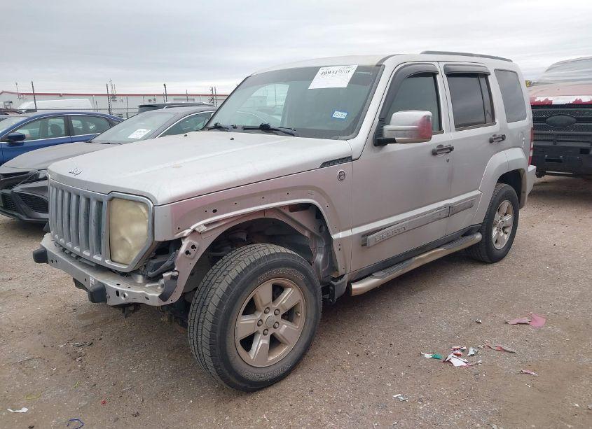 Photo 2 of 2012 Jeep Liberty SPORT (VIN 1C4PJMAK4CW156272)