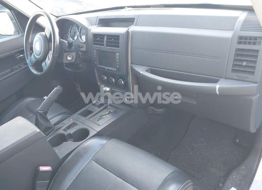 Photo 5 of 2012 Jeep Liberty SPORT (VIN 1C4PJMAK4CW197002)