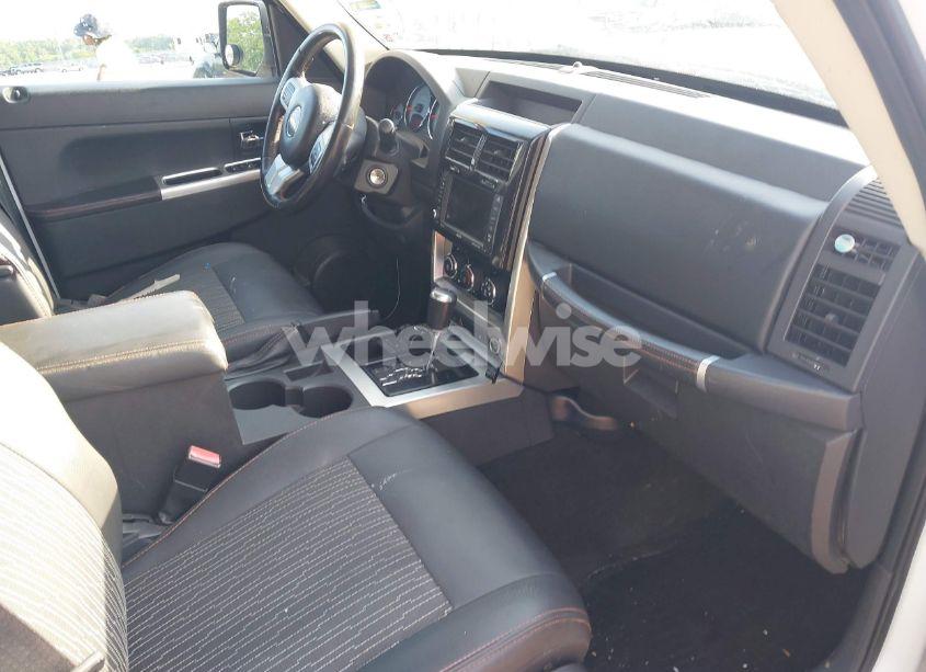 Photo 5 of 2012 Jeep Liberty SPORT (VIN 1C4PJMAK5CW123698)