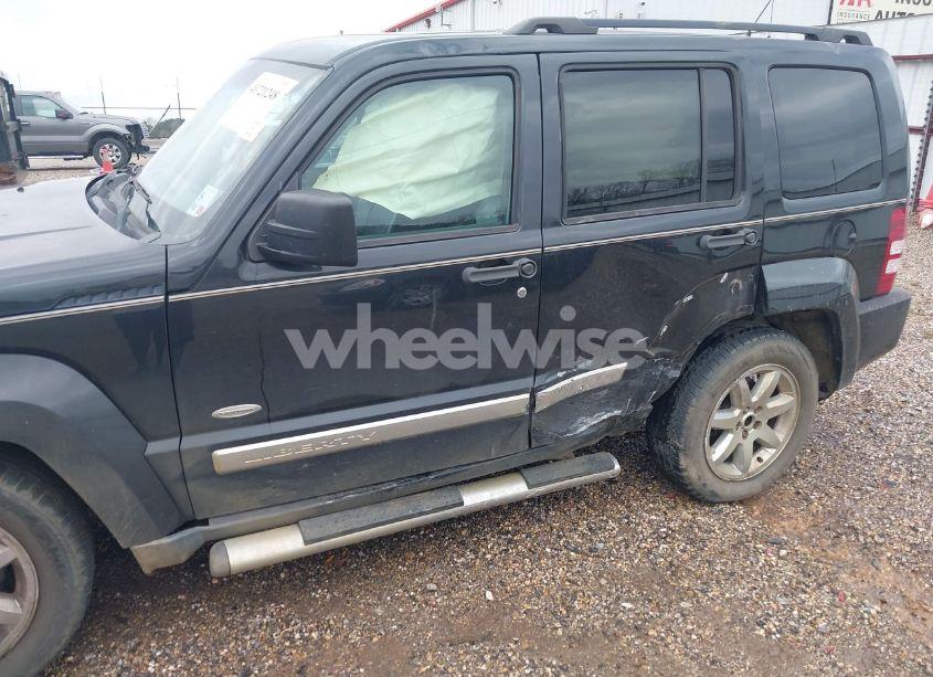 Photo 12 of 2012 Jeep Liberty SPORT (VIN 1C4PJMAK5CW168432)