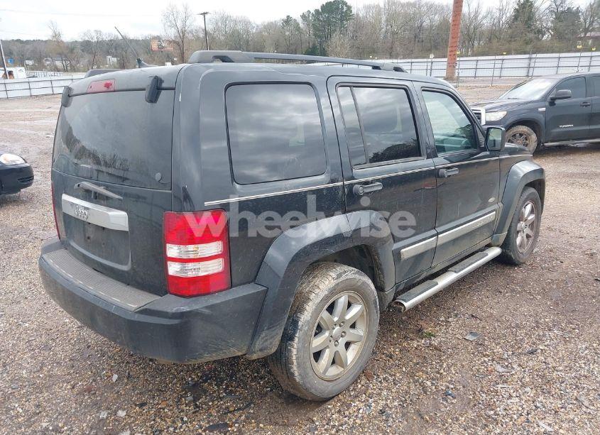 Photo 4 of 2012 Jeep Liberty SPORT (VIN 1C4PJMAK5CW168432)