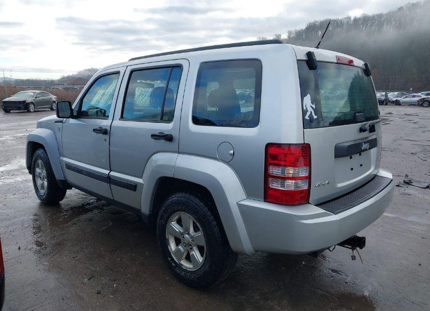 Photo 3 of 2012 Jeep Liberty SPORT (VIN 1C4PJMAK5CW172352)