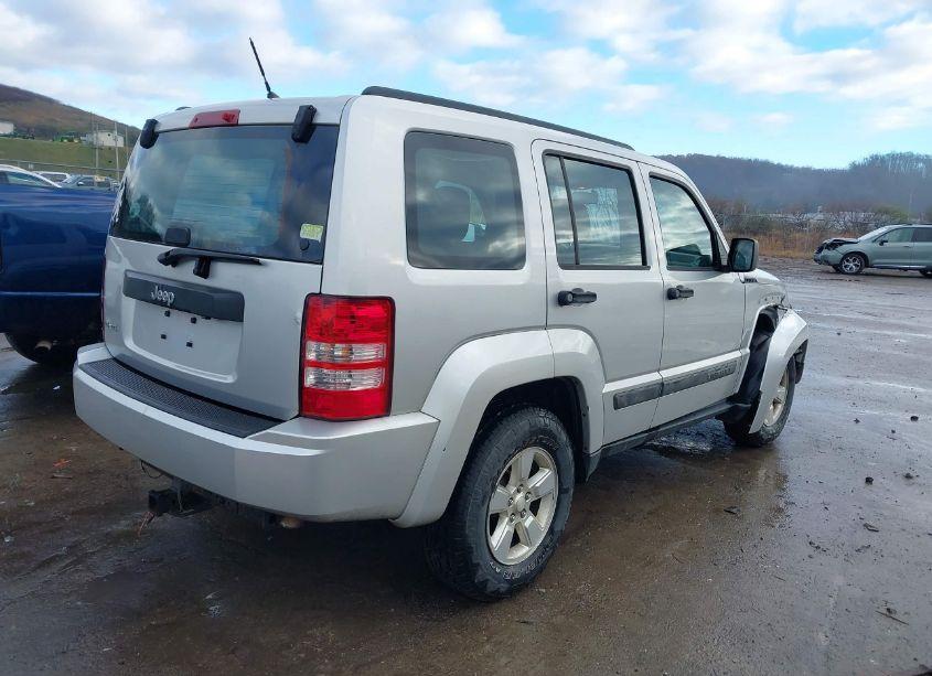 Photo 4 of 2012 Jeep Liberty SPORT (VIN 1C4PJMAK5CW172352)