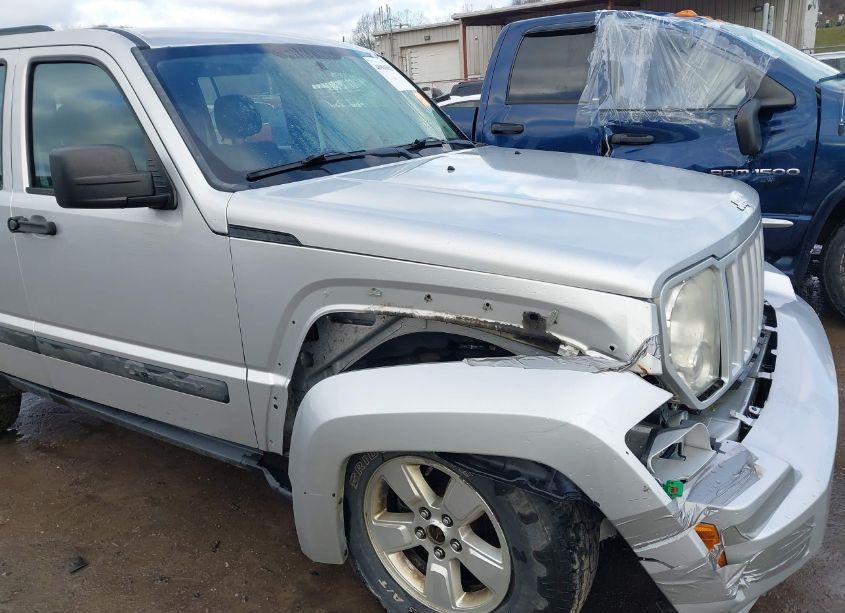 Photo 6 of 2012 Jeep Liberty SPORT (VIN 1C4PJMAK5CW172352)