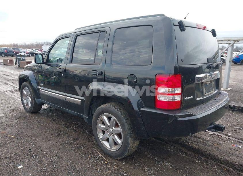 Photo 3 of 2012 Jeep Liberty SPORT (VIN 1C4PJMAK5CW172836)