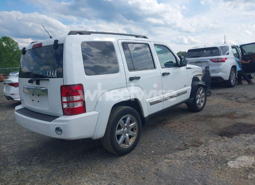 Photo 4 of 2012 Jeep Liberty SPORT (VIN 1C4PJMAK5CW195775)