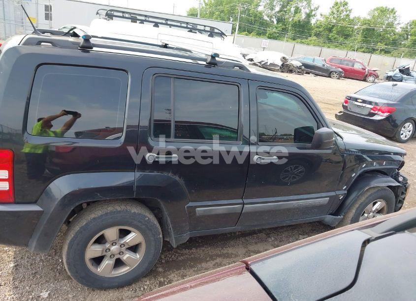 Photo 13 of 2012 Jeep Liberty SPORT (VIN 1C4PJMAK6CW109325)