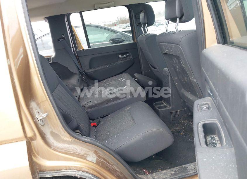 Photo 8 of 2012 Jeep Liberty SPORT (VIN 1C4PJMAK6CW136508)