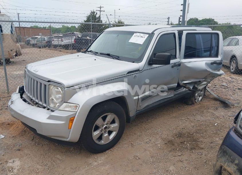 Photo 2 of 2012 Jeep Liberty SPORT (VIN 1C4PJMAK6CW161974)