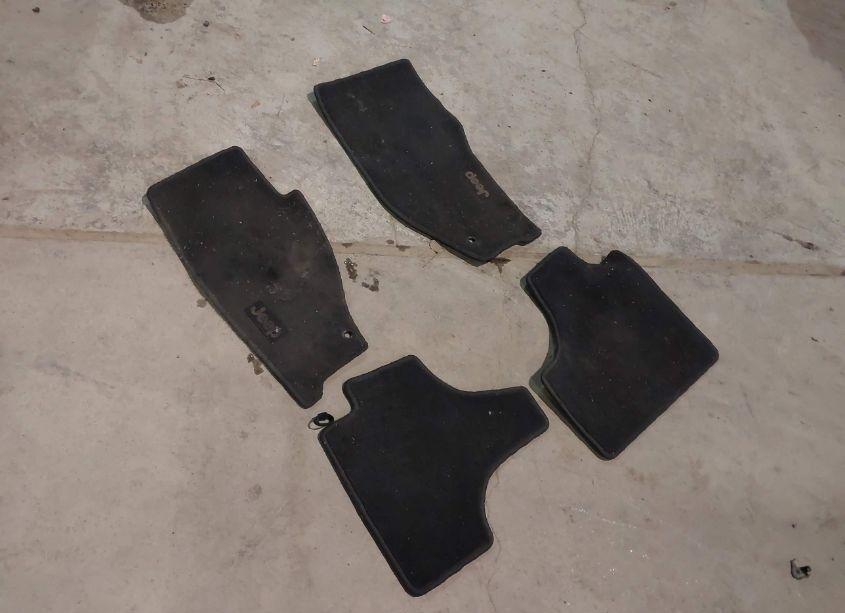 Photo 12 of 2012 Jeep Liberty SPORT (VIN 1C4PJMAK6CW200076)