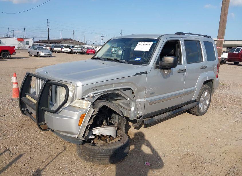 Photo 2 of 2012 Jeep Liberty SPORT (VIN 1C4PJMAK6CW200224)