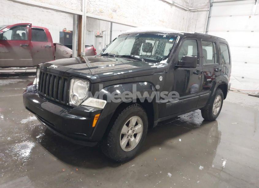 Photo 2 of 2012 Jeep Liberty SPORT (VIN 1C4PJMAK7CW160493)