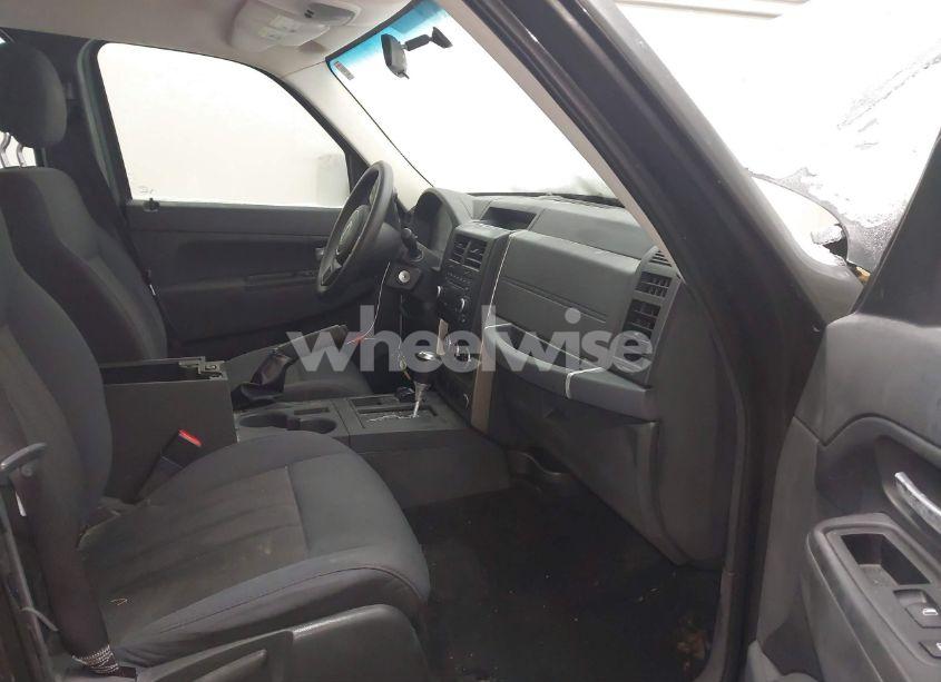 Photo 5 of 2012 Jeep Liberty SPORT (VIN 1C4PJMAK7CW160493)