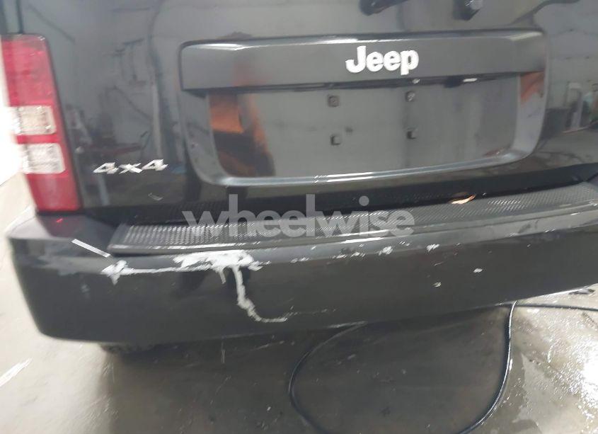 Photo 6 of 2012 Jeep Liberty SPORT (VIN 1C4PJMAK7CW160493)